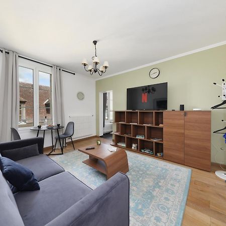 Charmant Appartement Dans Le Centre Ville, A 2 Minutes Du Palais Compiegne Luaran gambar
