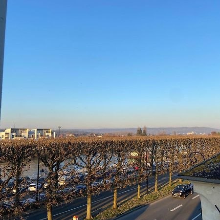 Charmant Appartement Dans Le Centre Ville, A 2 Minutes Du Palais Compiegne Luaran gambar